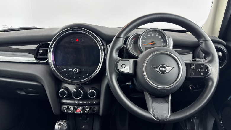 MINI Hatchback 1.5 Cooper Classic 5dr Petrol Hatchback